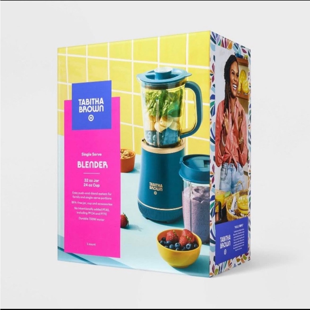 Tabitha Blue and Pink Single Serve Blender